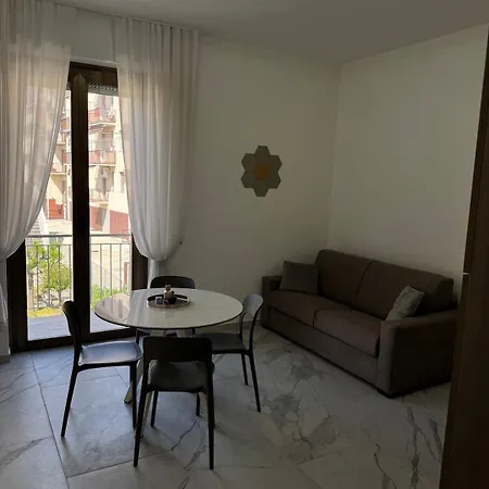 דירה Fiore Di Pietra 2 *