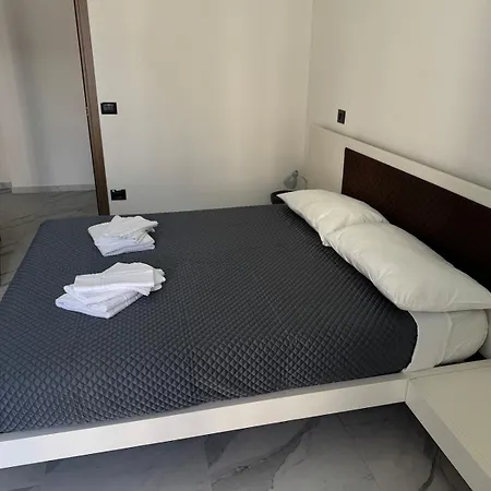 Fiore Di Pietra 2 Apartamento